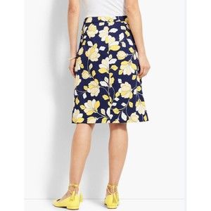 Talbots Floral Petal A-line Zippered Skirt Size 6 Petite